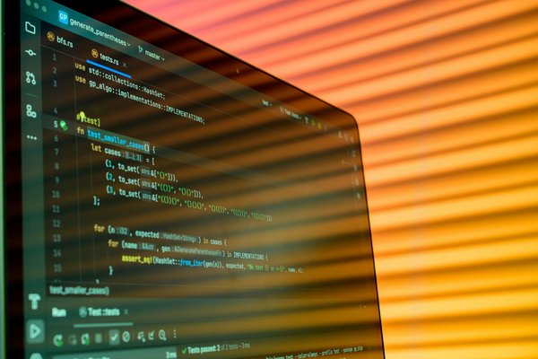 What Are the Emerging Trends in British Women's Fashion This Year?